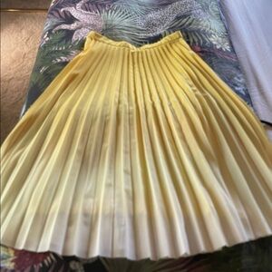 Zara Sunny Yellow A-Line Pleated Skirt
